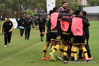 Comu "Tossi-ó" al final y ganó