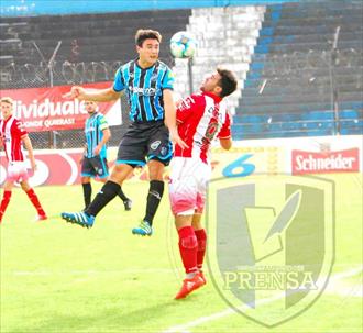 Almagro ganó pero se quedó sin DT