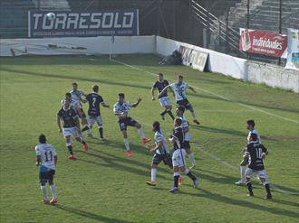 All Boys perdió, pero logró el alivio