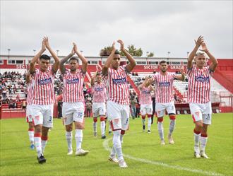 Los Andes, otra vez sonriendo en casa