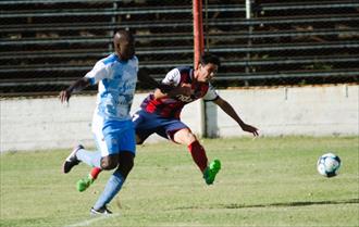 El Charrúa bancó una parada brava y sigue de racha