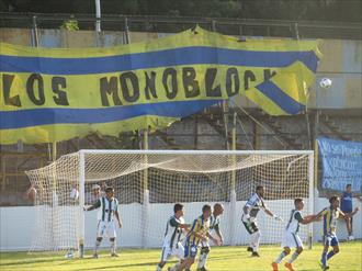 Dock Sud se atragantó y no pudo gritar