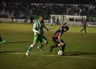 Chacarita postergó el festejo de Talleres