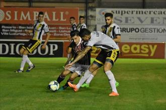 Chacarita enterró al Aurinegro