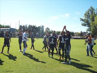 Riestra, rodando firme en la punta