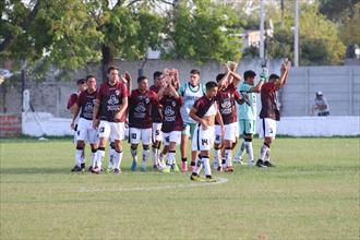 Claypole se aferra al milagro