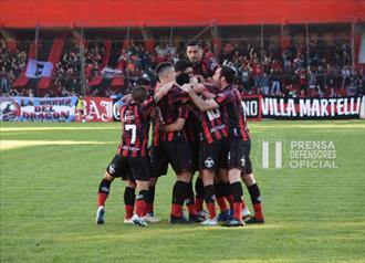 Defensores festejó sobre la hora