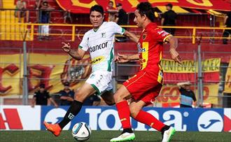 El Aurirrojo lo hundió más El Aurirrojo lo hundió más