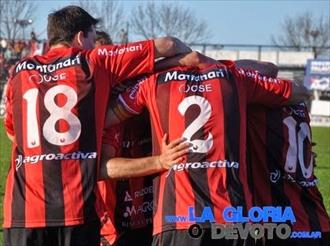 Arrancó Douglas Arrancó Douglas