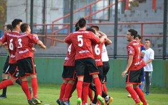 Huracán ganó por puntos... por los puños de Monzón