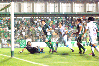 Alegría sólo por el marcador y no por el juego Alegría sólo por el marcador y no por el juego