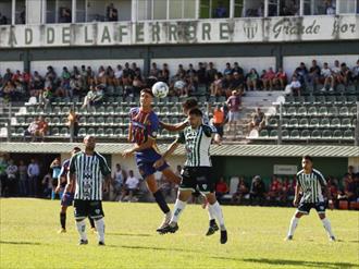 Con los cambios a tiempo, Laferrere frenó a Colegiales