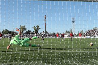 Platense dio el golpe en Mendoza