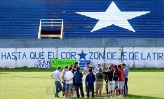 Racing de Olavarria suma problemas Racing de Olavarria suma problemas