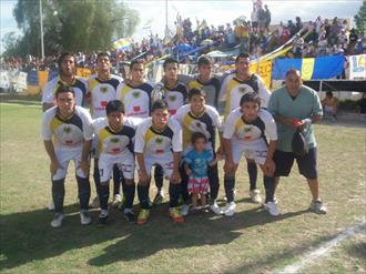 Colón Juniors, otro que que ya es "Argentino" Colón Juniors, otro que que ya es "Argentino"