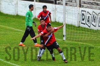 Triunfo "Chino" y casi salvación