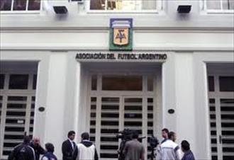 Suspendido y reprogramado Suspendido y reprogramado