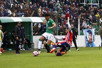 San Miguel ganó y aprieta el Clausura