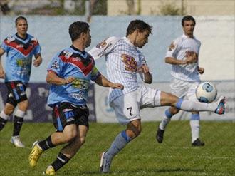 El Tricolor hundió aún más al Celeste El Tricolor hundió aún más al Celeste