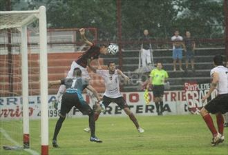 Douglas postergó el sueño de Colón