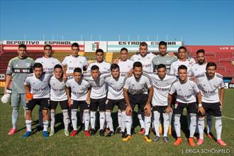 Cómoda y justa victoria de Riestra Cómoda y justa victoria de Riestra