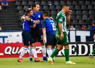 Talleres goleó en la cancha, Lafe en las tribunas