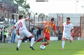 Boca Unidos volvió a empatar, esta vez de local con Huracán Boca Unidos volvió a empatar, esta vez de local con Huracán