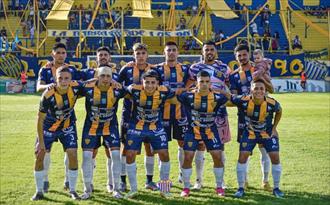 Dock Sud ganó, y se sube a la punta