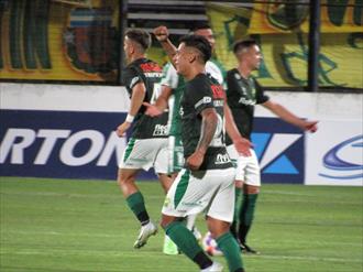 Defensa, en un partidazo Defensa, en un partidazo