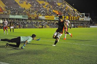 En 10´ lo liquidó En 10´ lo liquidó