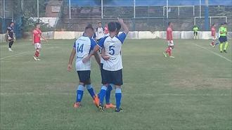Argentino gana y acecha Argentino gana y acecha