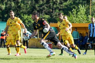 Flandria ganó sin sobrarle nada