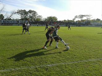 Laferrere se comió al Lobo