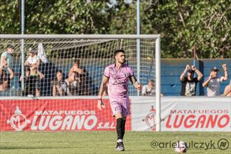 DE10 - Isaías Olariaga, jugador de Club Atlético San Miguel - Sobre la  recta final del Torneo